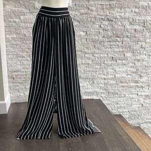 Wide leg flowy pants